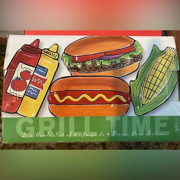 Dip Bowl set(4) & Salt/Pepper Shakers - Picture 3 of 7